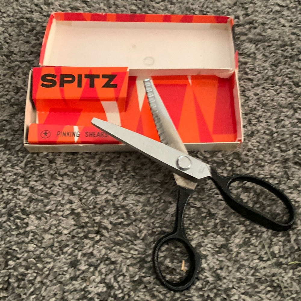 Vintage pinking shears by Spitz